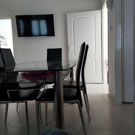 Apartment Dijana Kaštela Екстериор снимка