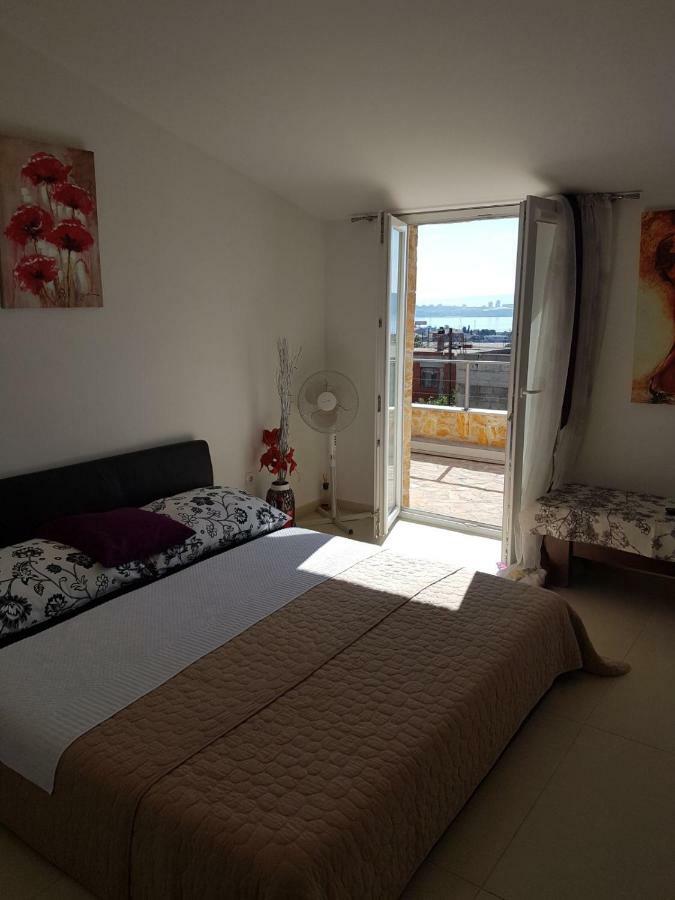 Apartment Dijana Kaštela Екстериор снимка